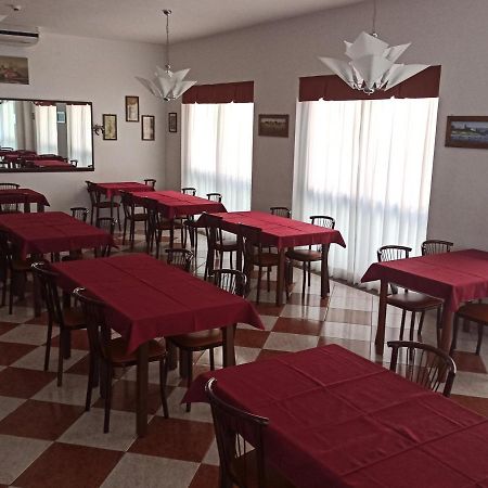 Hotel Danubio 贝拉里亚-伊贾马里纳 外观 照片