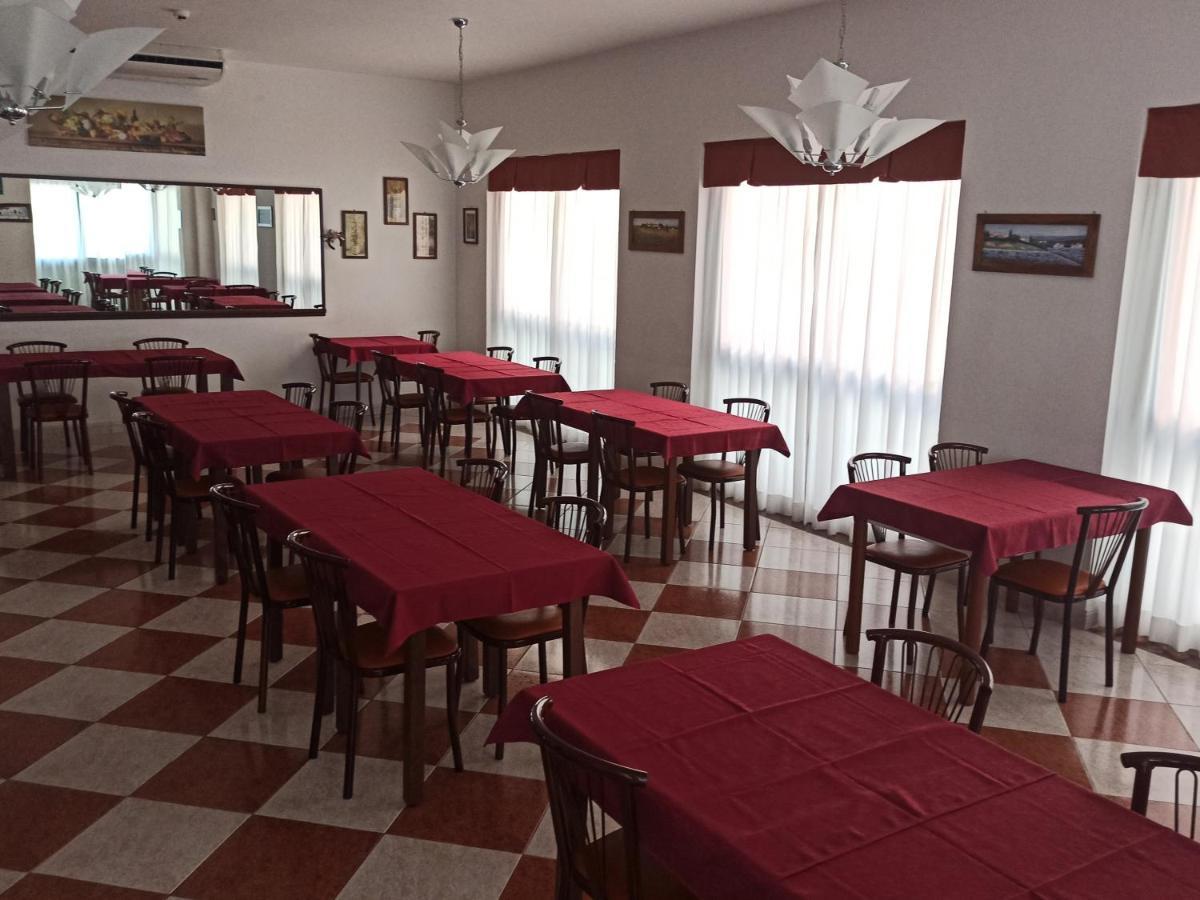 Hotel Danubio 贝拉里亚-伊贾马里纳 外观 照片